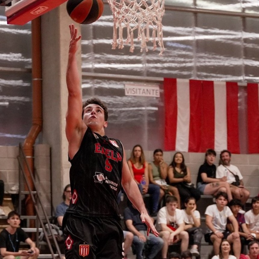 Gran partido de Juan P. Mazza en la primera victoria de Estudiantes LP