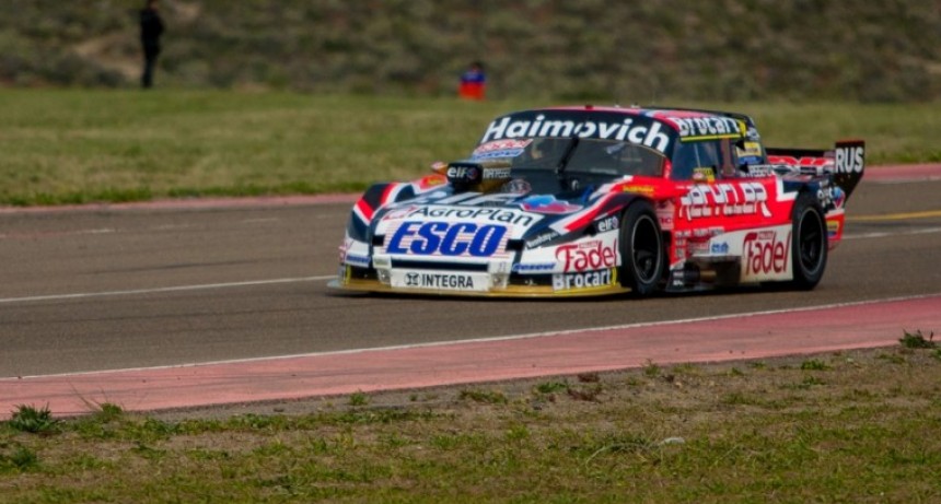  Werner aprovechó el abandono de Rossi y se llevó la primera fecha del Turismo Carretera 