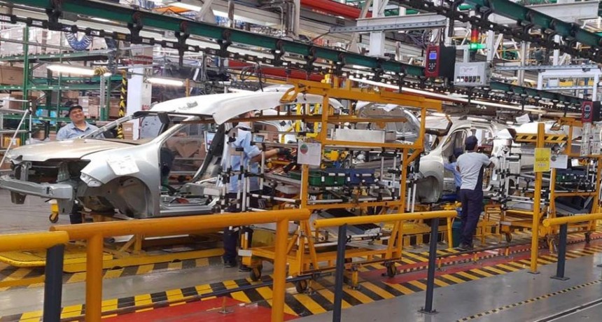 Pésima noticia para lo trabajadores de SMATA: en enero la producción automotriz se desplomó casi 40 puntos respecto de diciembre 