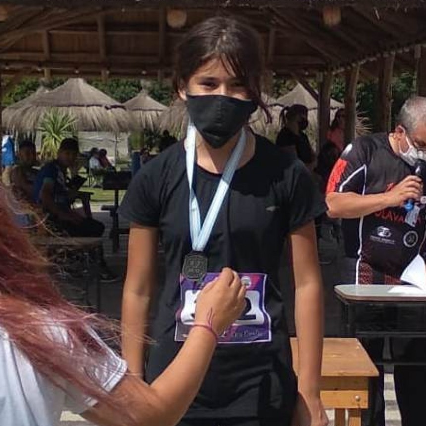 Fanny Perazzo ganó los 3 K del Cross Country Día de la Memoria