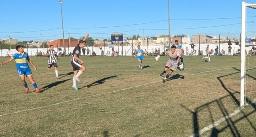 F&uacute;tbol: Con la Victoria de Comercio ante Urso se complet&oacute; la primera fecha del Apertura 2026