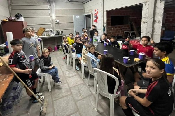 F&uacute;tbol: Hamburgueseada para la Sub11 en Jacobo Urso