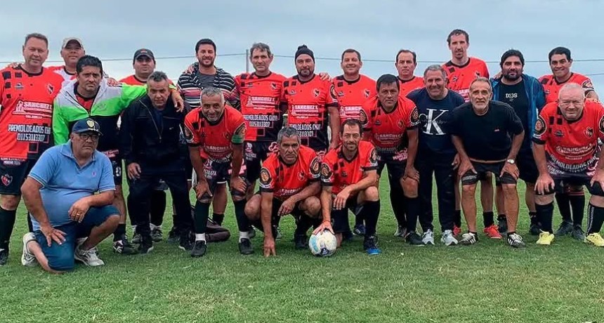 F&uacute;tbol: Se jug&oacute; la primera fecha del Torneo de Veteranos