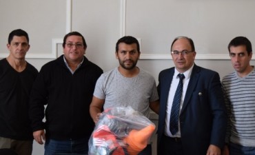 Intendente y funcionarios de Deporte se reunieron con directivos del Club Caz&oacute;n