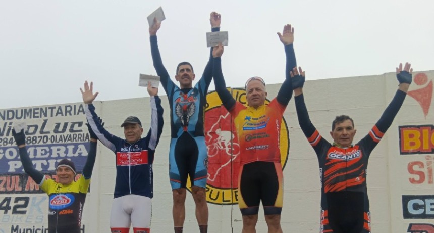 Juan C. Funes segundo en Master D en Azul