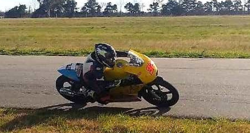 Superbike: Valentín Valor volvió a subirse a la moto y espera el debut