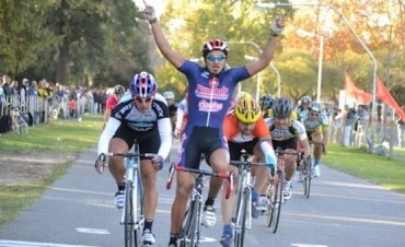 Juan Manuel Manzor ganó en Lobos