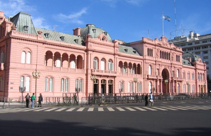 Amenaza de bomba en Boca, River y la Casa Rosada