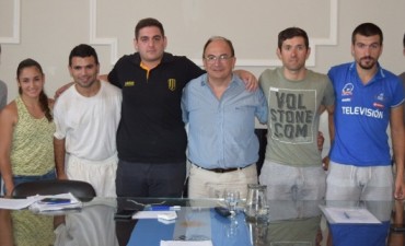 Salomón recibió a deportistas saladillenses