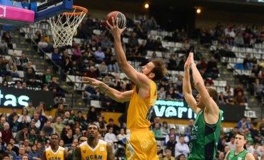 El UCAM Murcia se llevó el triunfo de Badalona, pero no consiguió el ansiado pase para la Copa del Rey