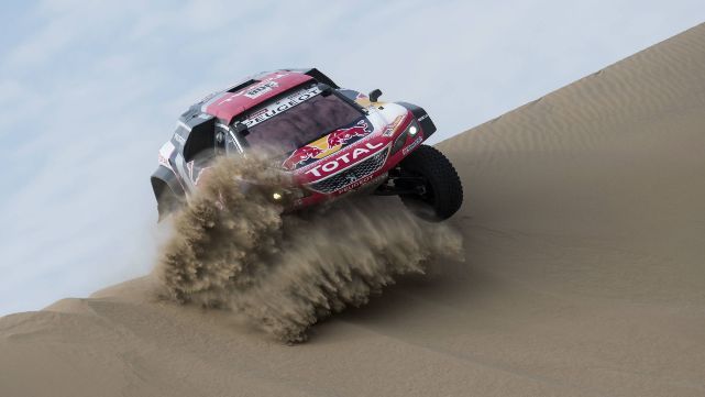 Despres lidera en el Dakar
