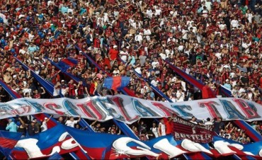 No suspender&aacute;n los partidos por insultos a Macri en las tribunas