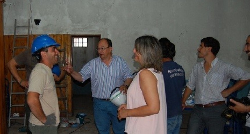 En el centenario del Club Deportivo de Del Carril la Municipalidad de Saladillo realiza mejoras  edilicias en la sede