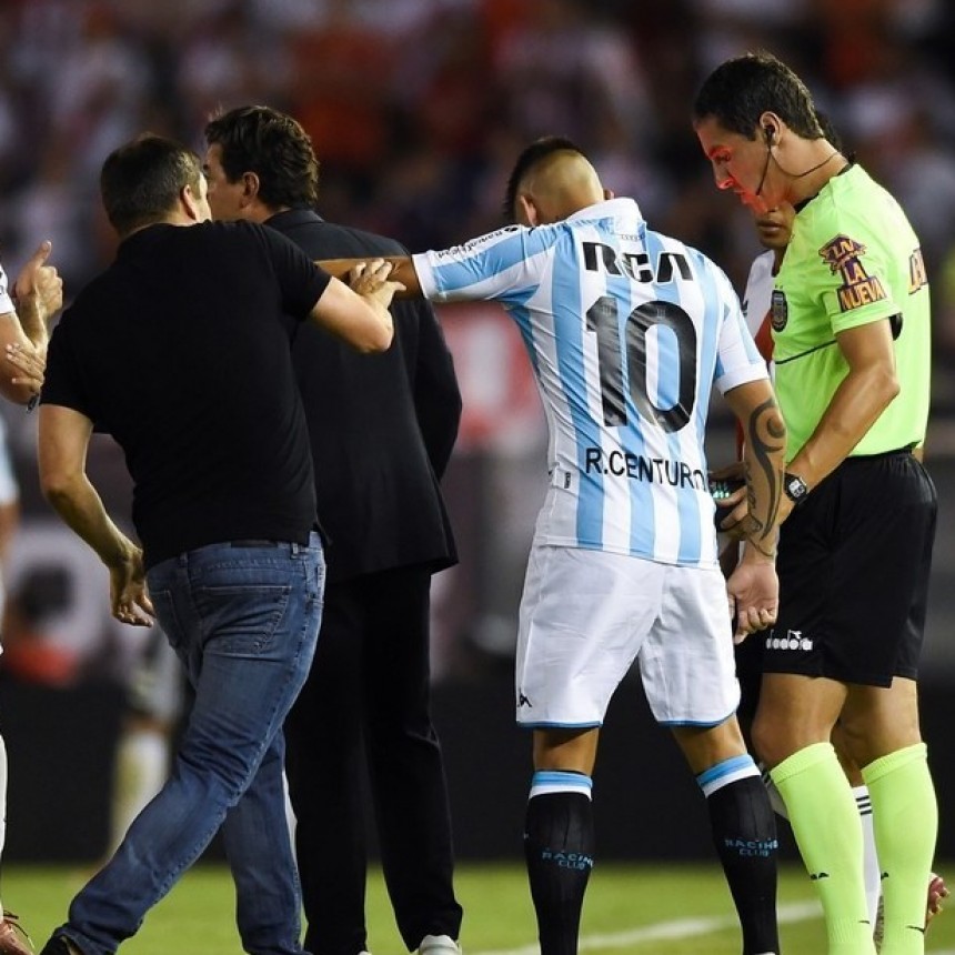 Escándalo Coudet-Centurión: qué dijo el cuarto árbitro, el testigo más cercano a la pelea