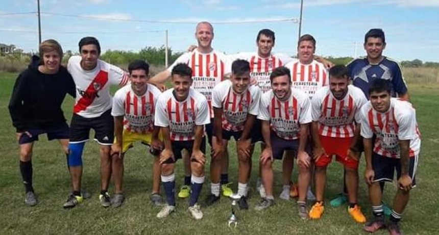Se jugó un cuadrangular en la cancha de Jacobo Urso