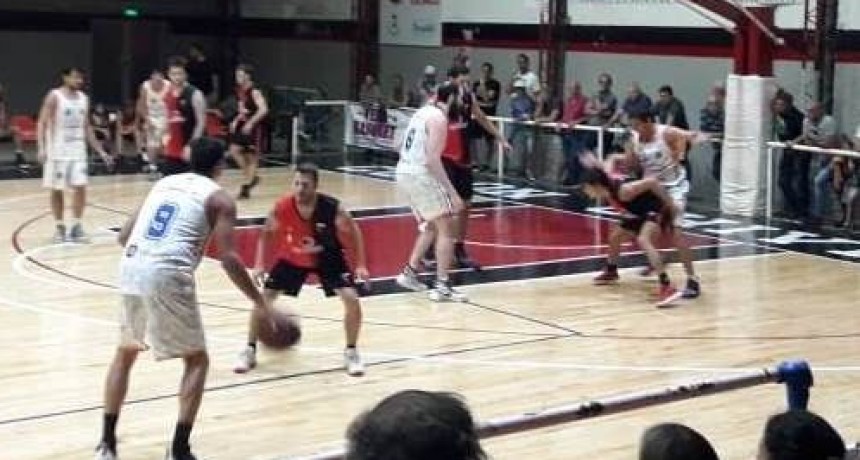 Importante victoria de Colón para seguir en carrera