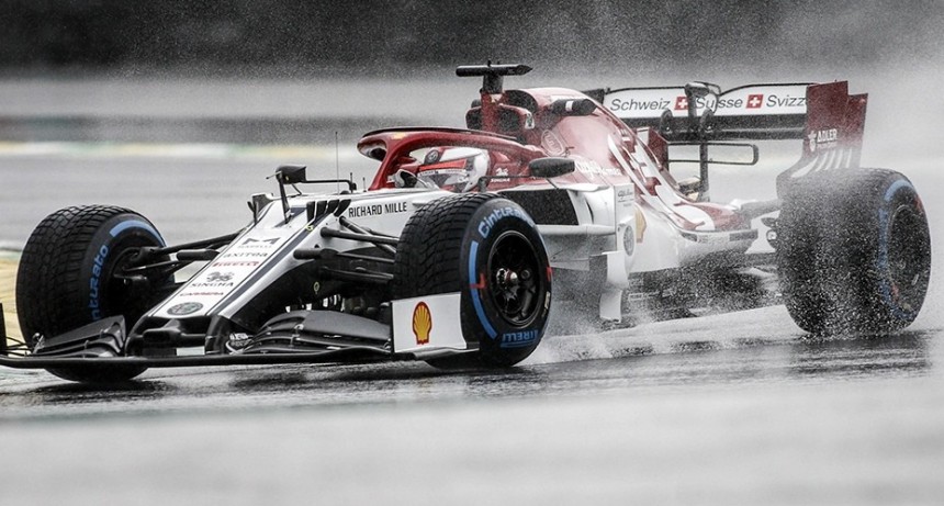 Raikkonen, el más veloz en los ensayos de Barcelona