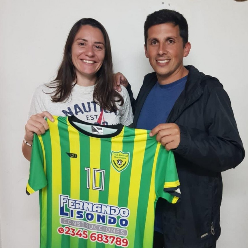 Fútbol: Facundo Turina es el Técnico de Oro Verde