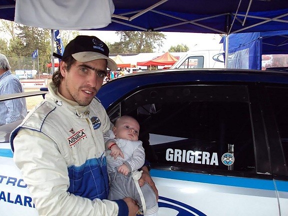 Es argentino, a los 11 años probó un auto de Rally y es candidato a correr en el Mundial: por qué comparan su historia con la de Messi