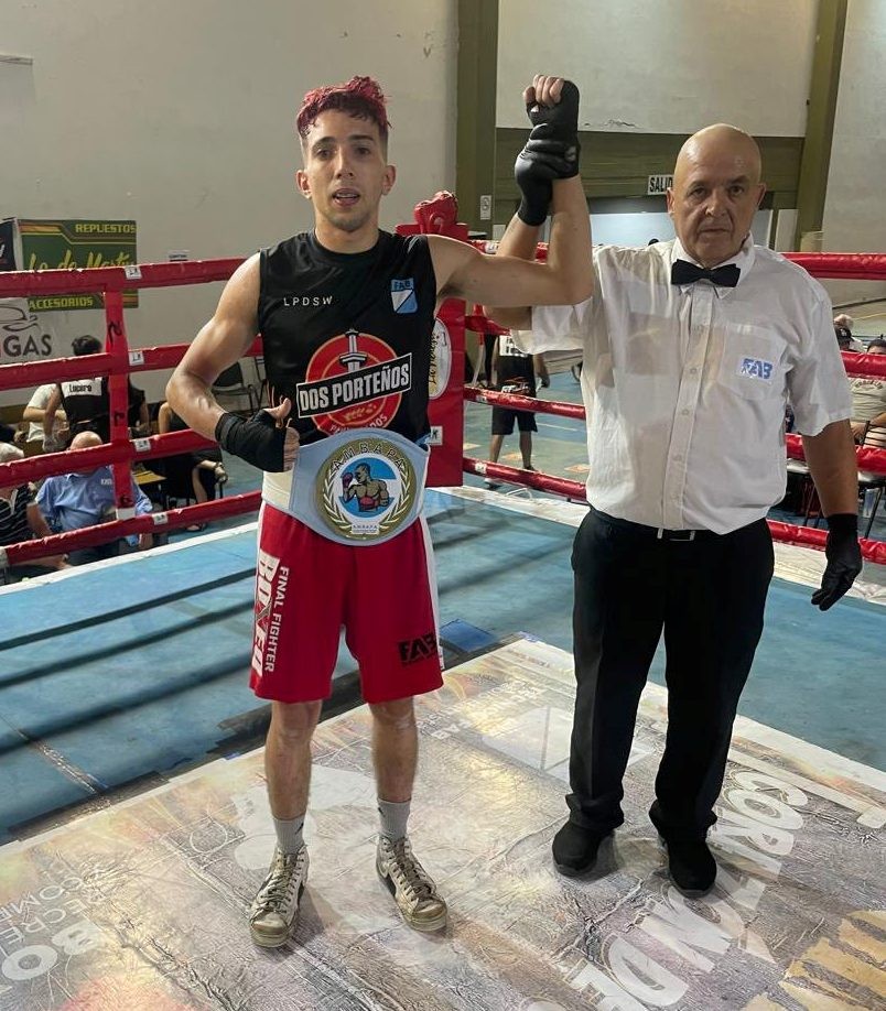 Gran pelea de Alejandro Irigoyen en Rauch