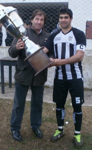 Lucas Del Rio para Argentino, Pablo Massaccesi a La Lola