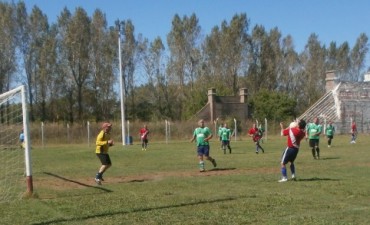 Los veteranos empezaron su torneo