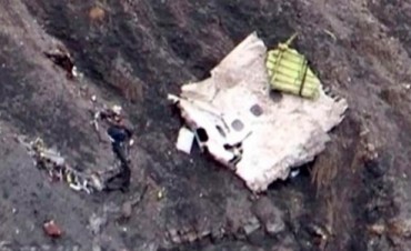 Un equipo de f&uacute;tbol sueco salva su vida de milagro