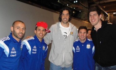 La selecci&oacute;n argentina de f&uacute;tbol fue a ver el choque de los Wizards ante el Indiana Pacers de Scola