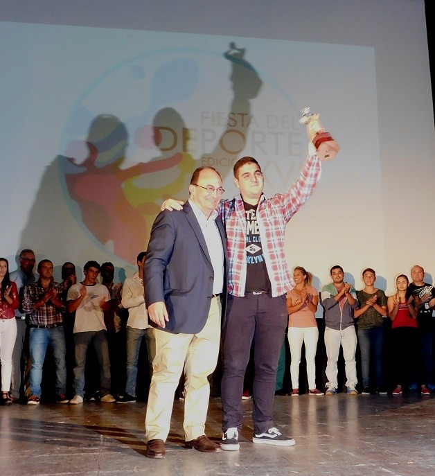 El ajedrecista Nelson Lujan es el Saladillo de Oro 2015