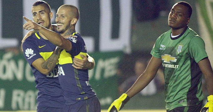 Benedetto puso a Boca en lo más alto del torneo