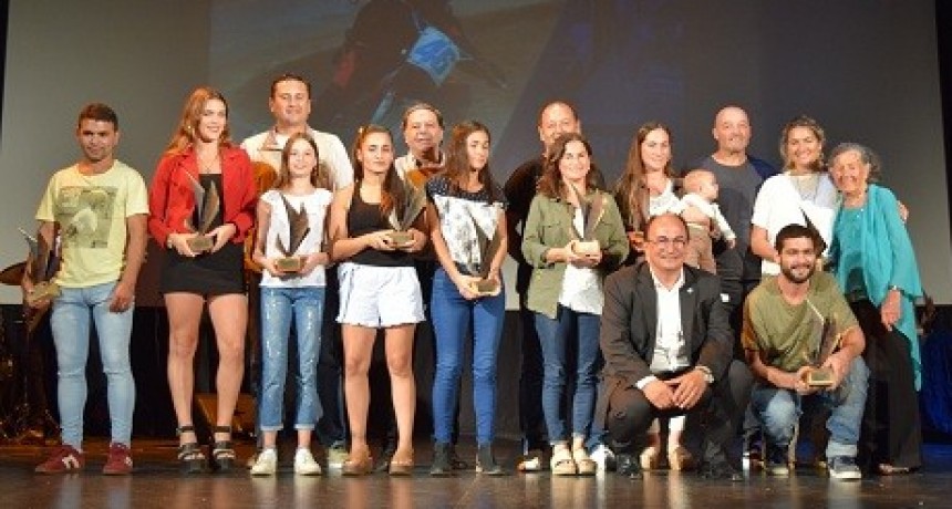 Salomón asistió a la Fiesta del Deporte