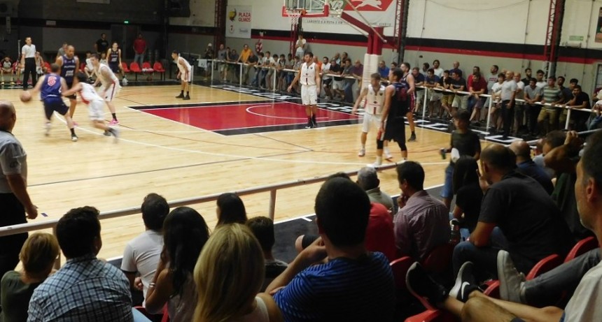 Colon hizo valer la localia y se qued&oacute; con el primer juego ante Platense