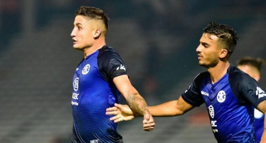 Nahuel Tenaglia marc&oacute; el primer gol ante Colon