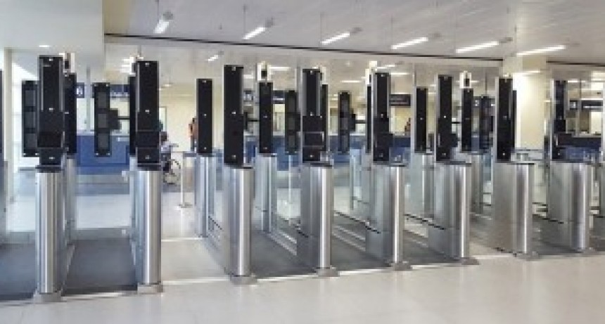 A pesar de la pandemia, más de 30 mil argentinos dejaron el país entre el 13 y el 19 de marzo