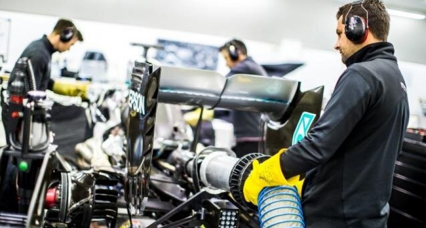 Cuatro equipos de Fórmula 1 fabricarán material médico para ayudar en la lucha contra el coronavirus