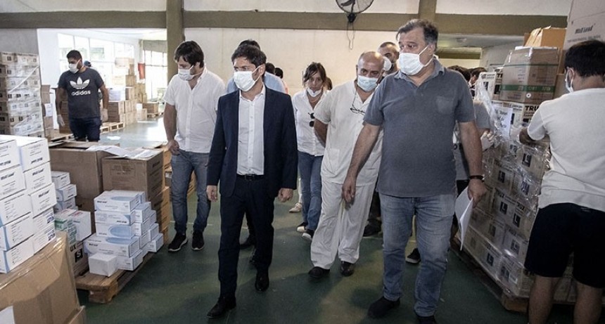 Kicillof recorrió el centro logístico del hospital provincial El Dique