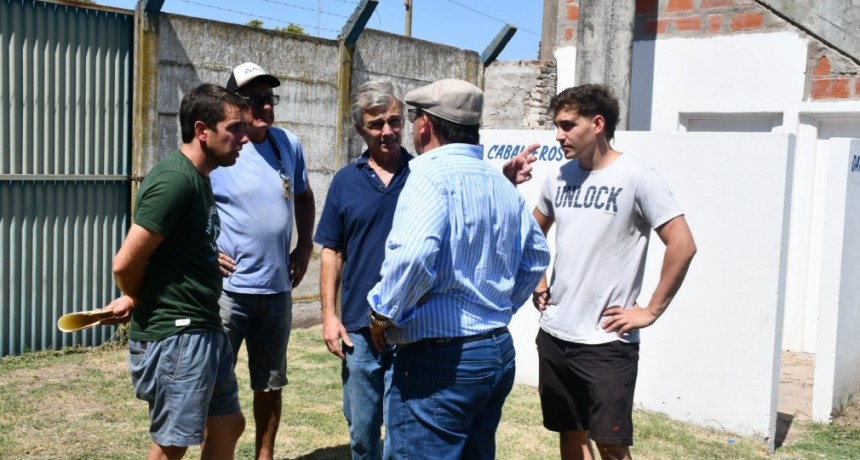 EN SALADILLO: RECORRIDA Y VISITA AL CLUB ARGENTINO