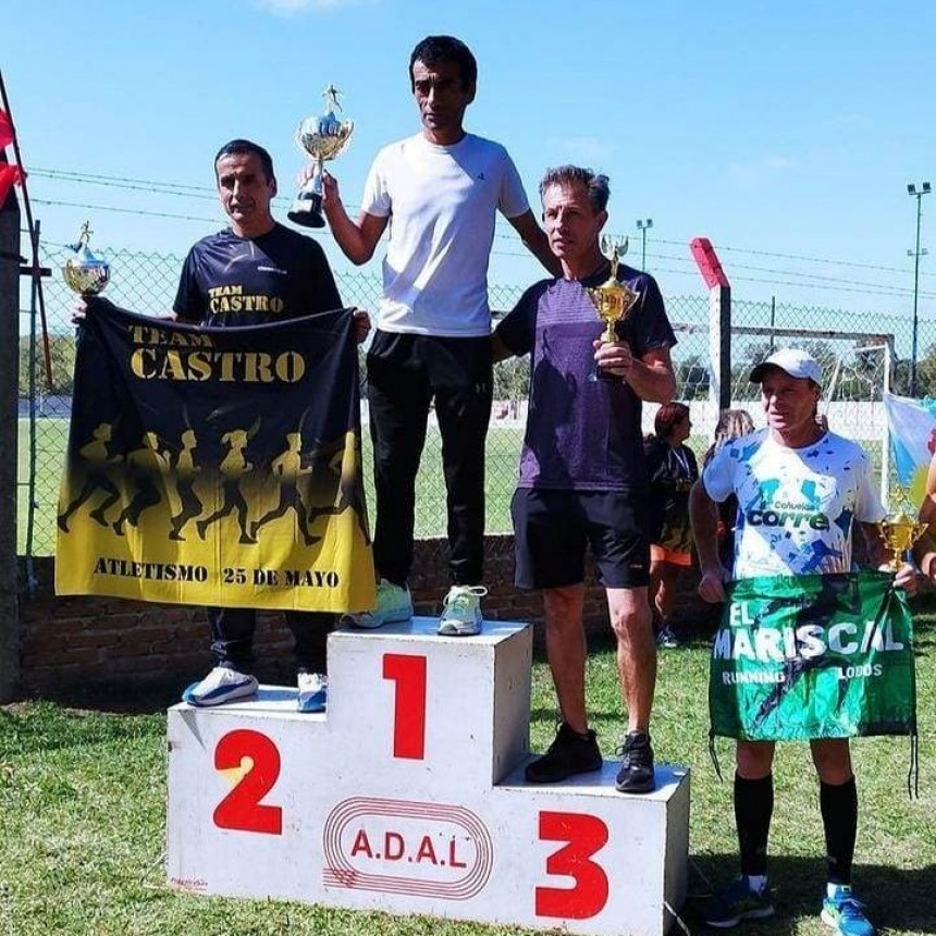 Atletismo: Buenas actuaciones de saladillenses en los 10K 90 Aniversario club Madre Selva Lobos 