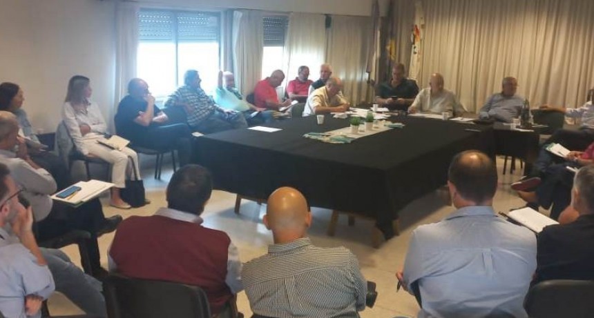  REUNIÓN DE APEBA EN SALADILLO: La CES recibió a las Eléctricas bonaerenses