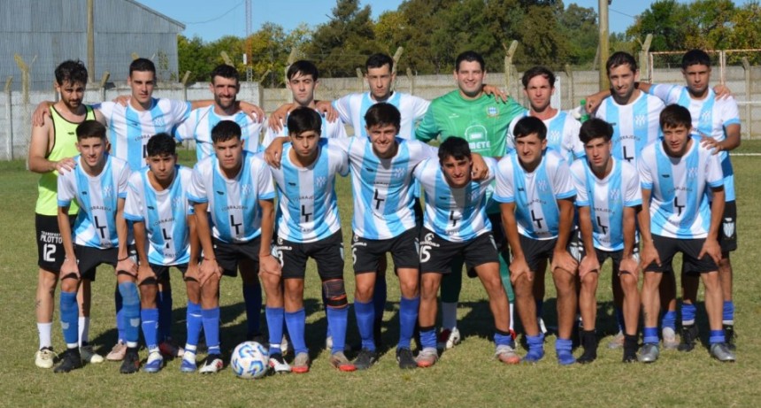 F&uacute;tbol: Defensores de Del Carril le gan&oacute; a Alvear FC en primera divisi&oacute;n 