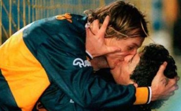 D&iacute;a del beso: El amor dentro de las canchas
