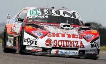 Buena serie de Juan M. Bruno en Neuqu&eacute;n. Larga la final desde la tercera fila