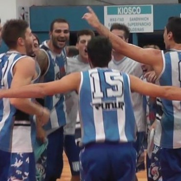 Sportivo Escobar y Racing de Chivilcoy van en búsqueda del título