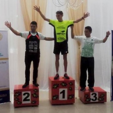 Gran carrera de Ezequiel Aguilera en los 10K de Chivilcoy