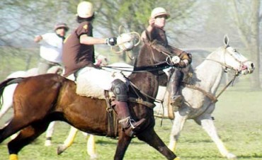 La Totora juega la Copa 90 Aniversario de la Sociedad Rural de Bol&iacute;var