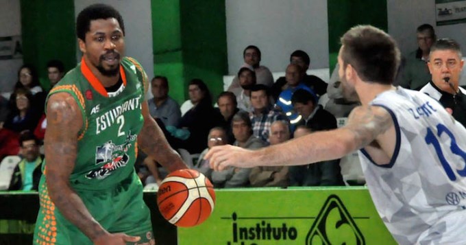 Estudiantes de Concordia superó con claridad a Argentino 