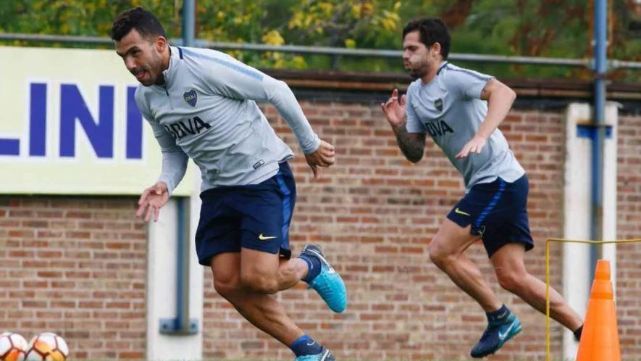 ¿Vuelven? Tevez y Gago se entrenaron a la par de sus compañeros