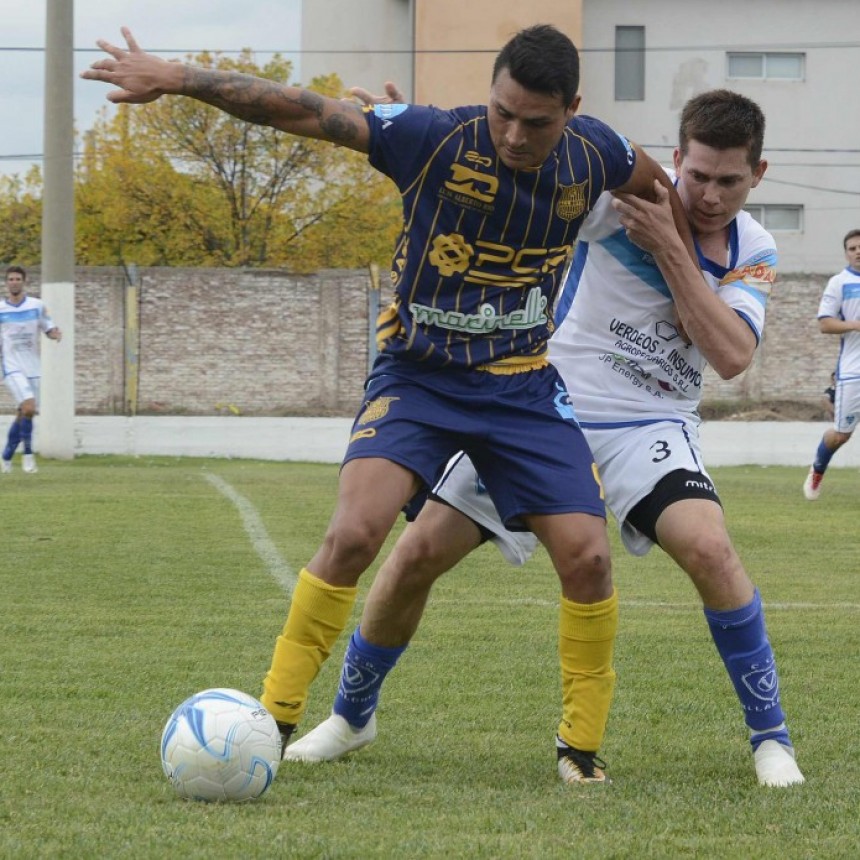 Ferro de Olavarría e Independiente igualaron en el partido de ida