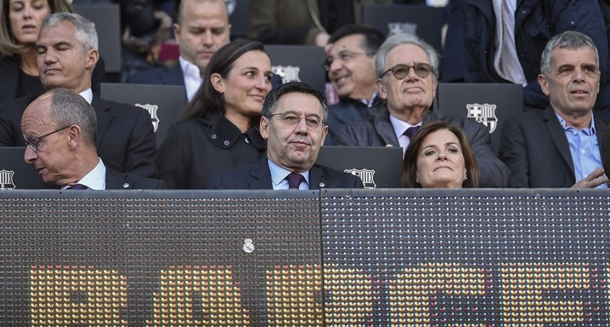 Luchas de poder en el FC Barcelona, en pleno cierre por la crisis del coronavirus