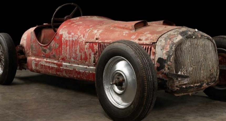 ENCONTRARON EL ALFA ROMEO DE BENIT0 MUSSOLINI